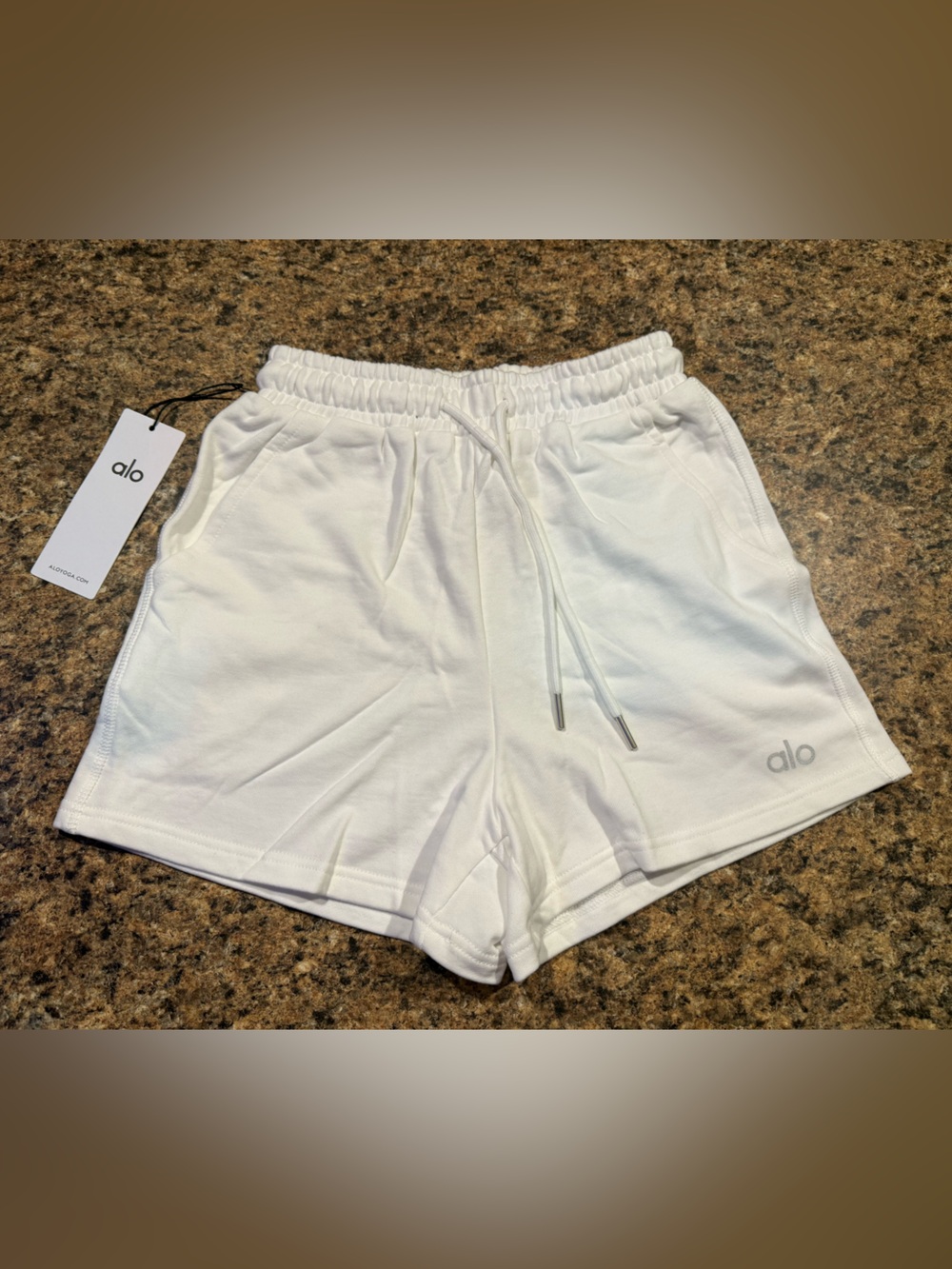 Alo Yoga Alumni Short in White Drawstring Athletic Shorts Small